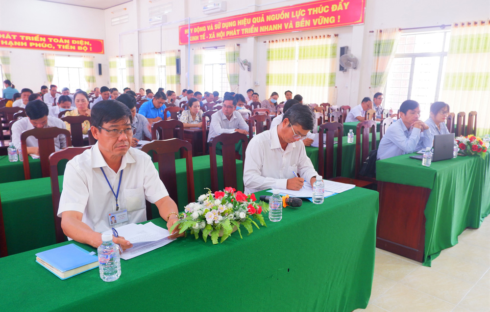 Thạnh Phú sơ kết xây dựng chuỗi giá trị sản phẩm nông nghiệp chủ lực và chương trình OCOP