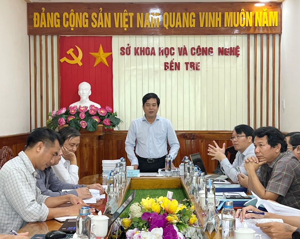 Nghiệm thu đề tài “Nghiên cứu thực trạng sụt lún, ngập úng và đề xuất giải pháp thích ứng tại xã đảo Hưng Phong, huyện Giồng Trôm”