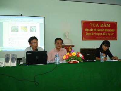 Mỏ Cày Nam tọa đàm nông dân với sản xuất nông nghiệp 