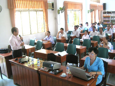 Mở rộng kiến thức trong nghiên cứu khoa học cho hai huyện Mỏ Cày Nam và Thạnh Phú