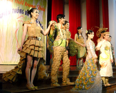 Một số hình ảnh thời trang dừa năm 2010